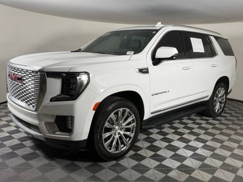 Used 2022 GMC Yukon Denali AWD/4WD image 2