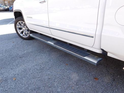 Used 2018 GMC Sierra 1500 SLT w/ SLT Premium Package image 10