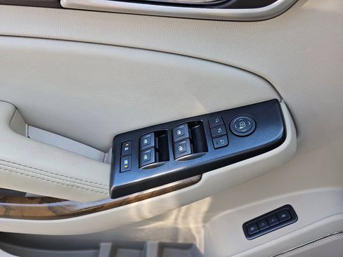 Used 2019 GMC Yukon Denali w/ Denali Ultimate Package image 30