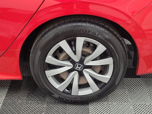 Used 2022 Honda Civic LX image 9