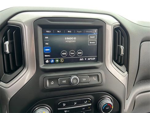 Used 2022 Chevrolet Silverado 1500 Custom image 21