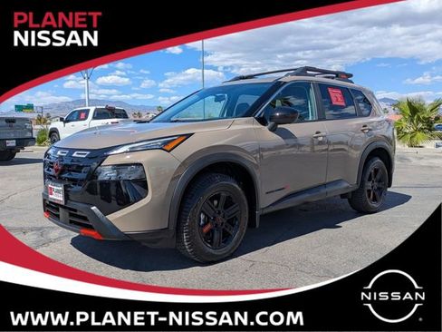 Certified 2025 Nissan Rogue SV AWD/4WD image 1