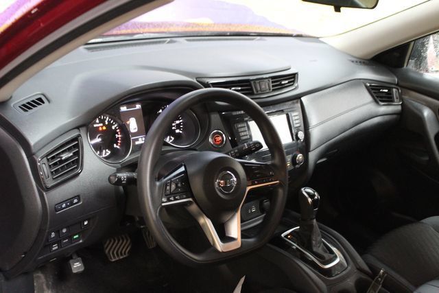 Used 2019 Nissan Rogue SV AWD/4WD image 13
