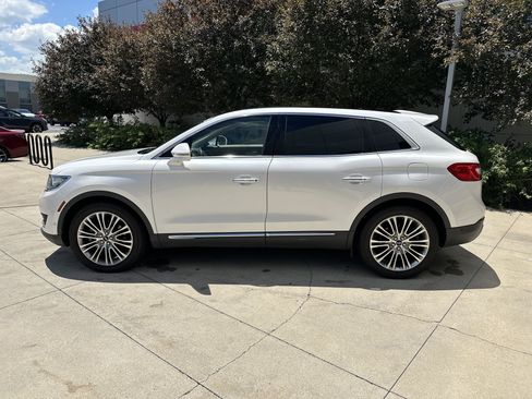 Used 2016 Lincoln MKX Reserve w/ Technology Package AWD/4WD image 9