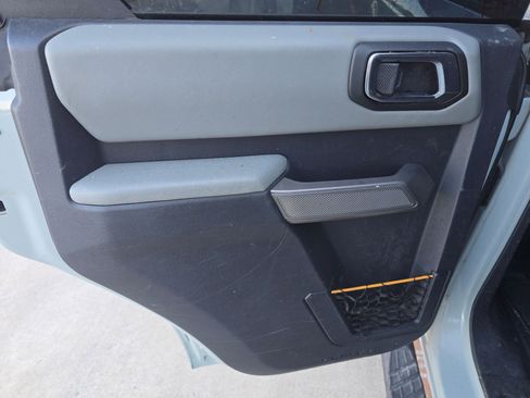 Used 2022 Ford Bronco Badlands image 19