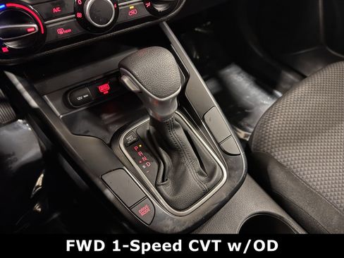 Certified 2022 Kia Soul LX image 10