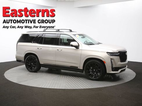 Used 2024 Cadillac Escalade Sport Platinum w/ LPO, ONYX Package image 52