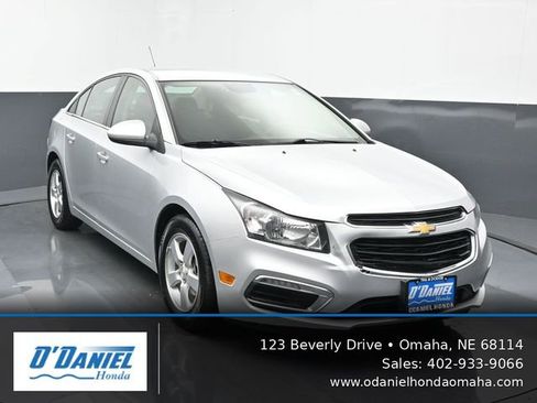 Used 2016 Chevrolet Cruze LT FWD image 8