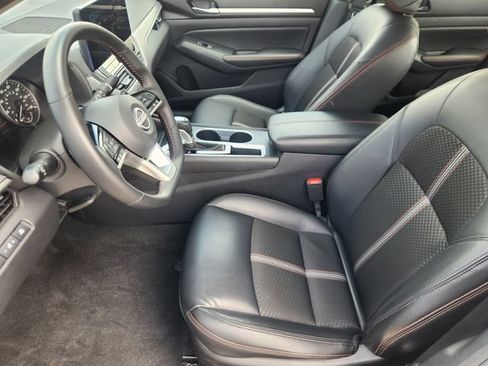 Used 2026 Nissan Altima 2.5 SR FWD image 13
