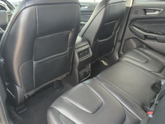 Used 2019 Ford Edge Titanium AWD/4WD image 18