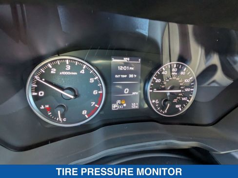 Certified 2025 Subaru Crosstrek 2.0i Premium image 25