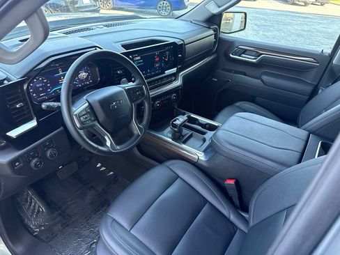 Used 2024 Chevrolet Silverado 1500 RST w/ Convenience Package II AWD/4WD image 10