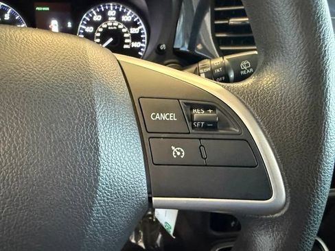 Used 2020 Mitsubishi Outlander ES FWD image 17