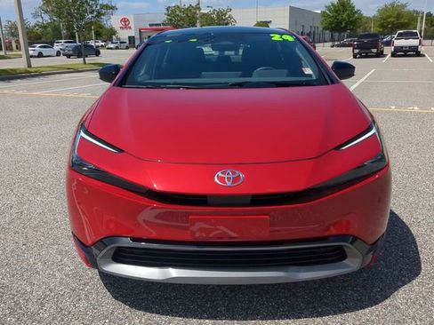 Used 2024 Toyota Prius XLE image 9