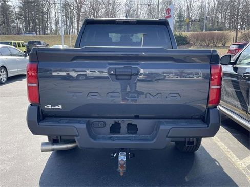 Used 2024 Toyota Tacoma SR image 5