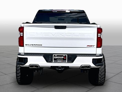 Used 2022 Chevrolet Silverado 1500 RST w/ Z71 Off-Road Package AWD/4WD image 5