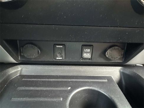 Used 2014 Toyota Tundra 1794 Edition image 22