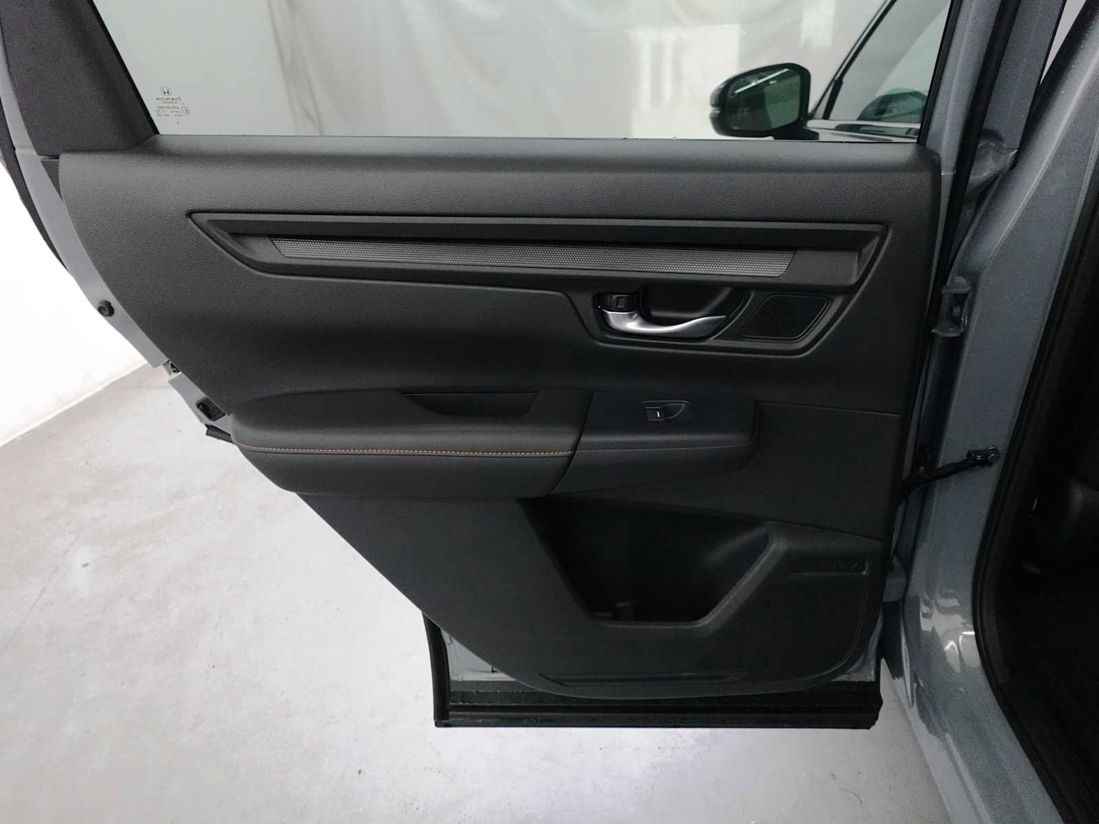 Used 2025 Honda CR-V Sport-L image 24