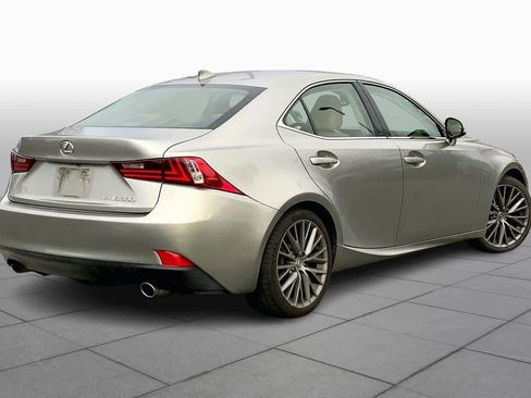Used 2016 Lexus IS 300 AWD image 12