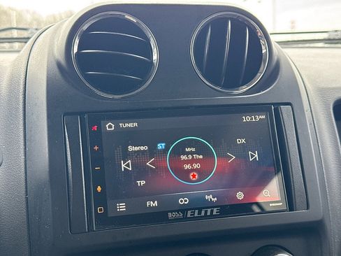 Used 2016 Jeep Patriot Sport w/ Power Value Group image 12