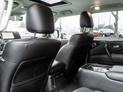 Used 2024 INFINITI QX80 Luxe image 30