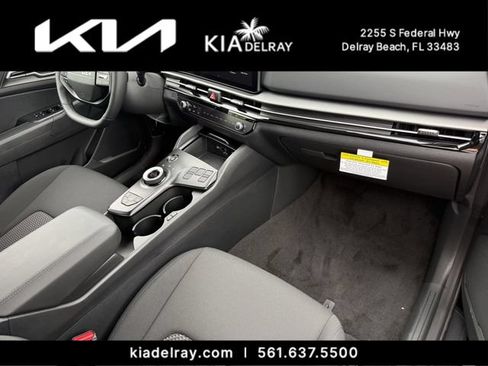 New 2026 Kia Sportage LX FWD image 10