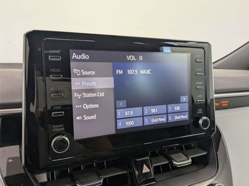 Used 2020 Toyota Corolla SE image 19