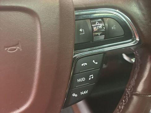 Used 2018 Lincoln Navigator Black Label w/ Cargo Package AWD/4WD image 16