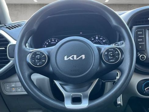 Used 2022 Kia Soul LX w/ Technology Package FWD image 21
