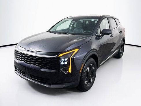 New 2026 Kia Sportage LX image 1
