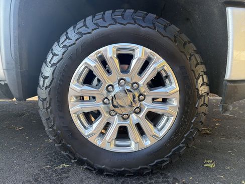 Used 2022 GMC Sierra 2500 Denali w/ Denali Ultimate Package image 13