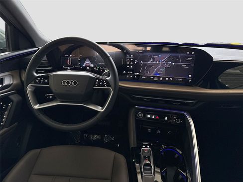 Certified 2025 Audi Q5 Premium w/ Convenience Package AWD/4WD image 22