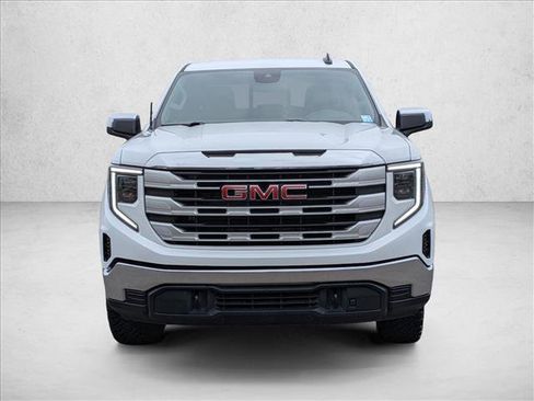 Used 2025 GMC Sierra 1500 SLE AWD/4WD image 2