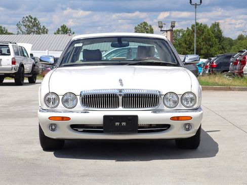 Used 2003 Jaguar XJ8 L RWD image 2
