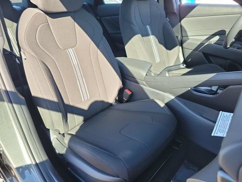 New 2026 Hyundai Elantra Sport FWD image 18