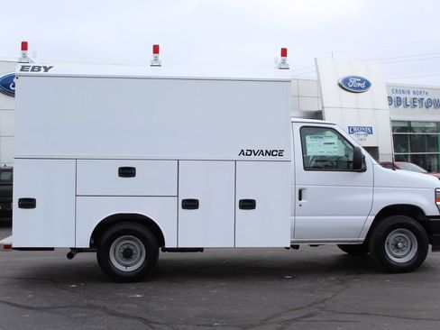 New 2026 Ford E-350 and Econoline 350 Super Duty w/ Power Equipment Group image 8