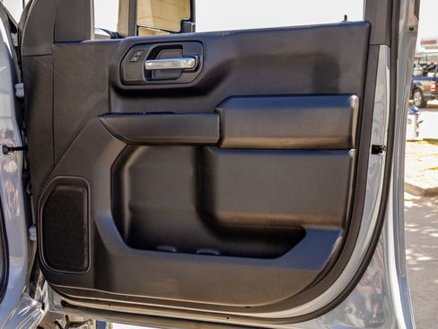 Used 2025 Chevrolet Silverado 2500 Custom w/ Custom Value Package image 37