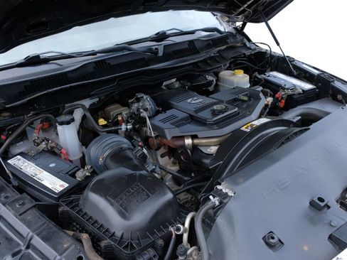 Used 2017 RAM 2500 Tradesman w/ Chrome Appearance Group image 56