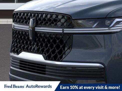 New 2025 Lincoln Navigator L Reserve w/ Jet Appearance Package AWD/4WD image 18