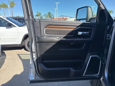 Used 2024 RAM 2500 Laramie image 13
