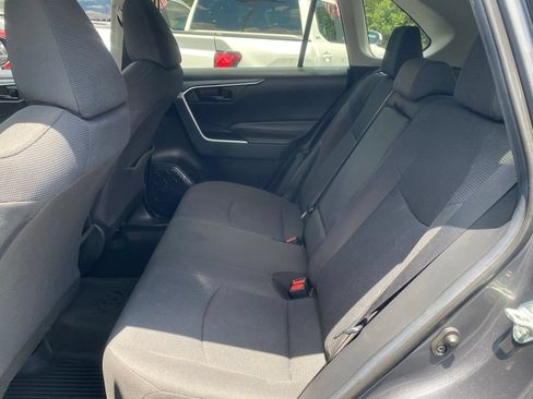 Used 2019 Toyota RAV4 LE w/ All Weather Liner Package AWD/4WD image 8