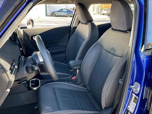 Certified 2025 MINI Cooper S image 7