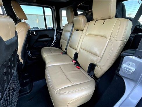 Used 2018 Jeep Wrangler Unlimited Rubicon image 19