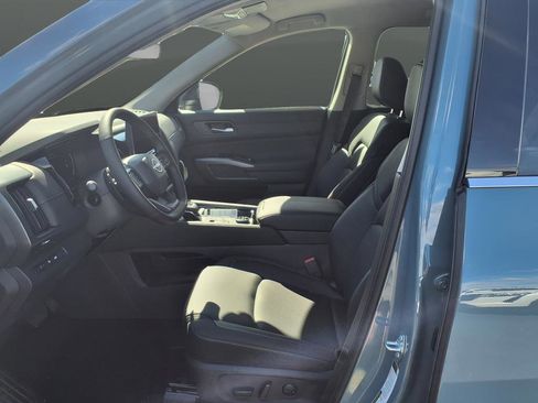 New 2026 Nissan Pathfinder SL AWD/4WD image 13
