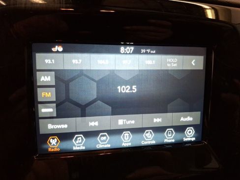 Used 2020 Jeep Compass Latitude image 25