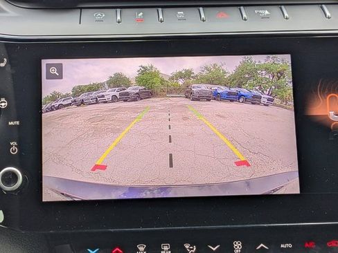 New 2026 Jeep Grand Cherokee L Limited w/ Limited Altitude Package AWD/4WD image 24