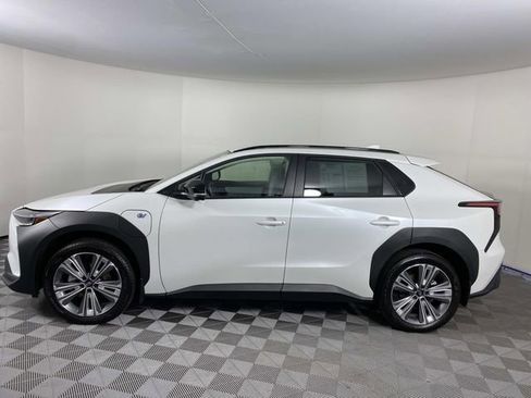 Used 2024 Subaru Solterra Limited image 5