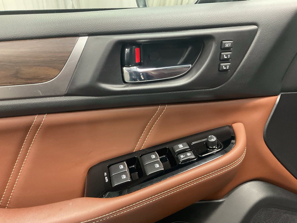 Used 2019 Subaru Outback 2.5i Touring AWD/4WD image 12