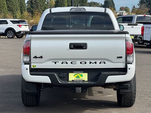 Used 2023 Toyota Tacoma Limited w/ Black Out Package (TMS) image 5