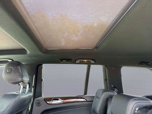 Used 2019 Mercedes-Benz GLS 450 4MATIC image 15